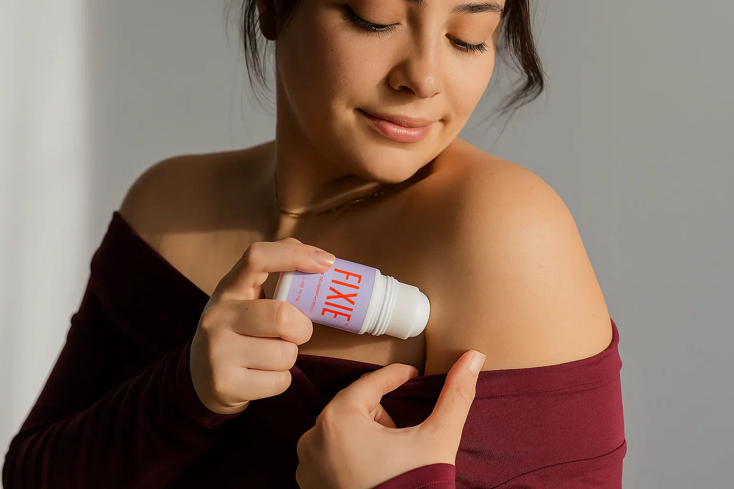 Finessence Body Adhesive Roller